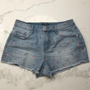 Floral pattern Jean shorts✨